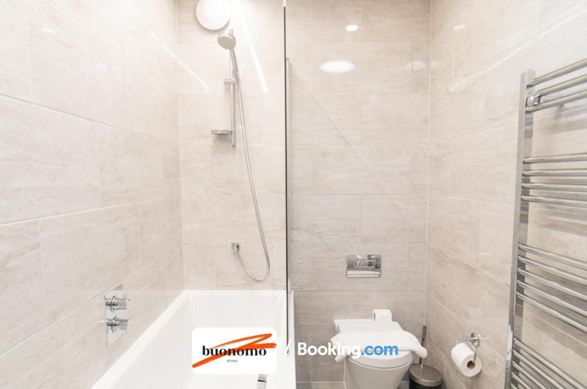 Two Bedroom Apartment At Buonomo Stays Short Lets & Serviced Accommodation London Exteriör bild