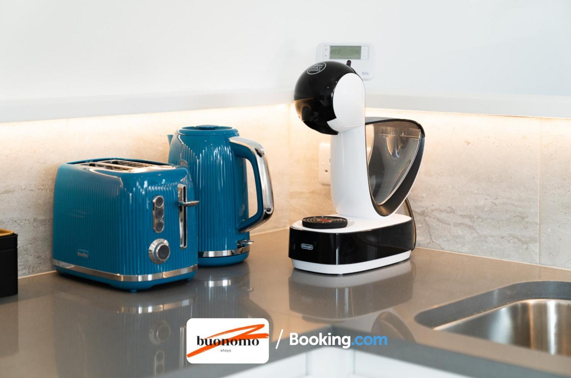 Two Bedroom Apartment At Buonomo Stays Short Lets & Serviced Accommodation London Exteriör bild