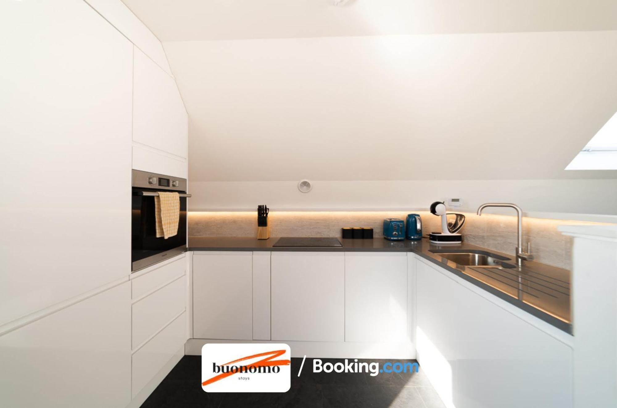 Two Bedroom Apartment At Buonomo Stays Short Lets & Serviced Accommodation London Exteriör bild
