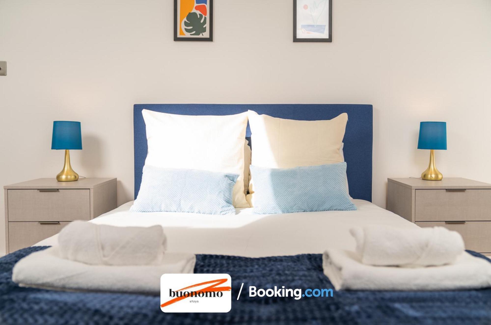 Two Bedroom Apartment At Buonomo Stays Short Lets & Serviced Accommodation London Exteriör bild